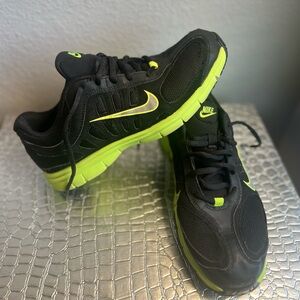 Nike Volt Neon Green & Black Running Shoes | Youth 7Y